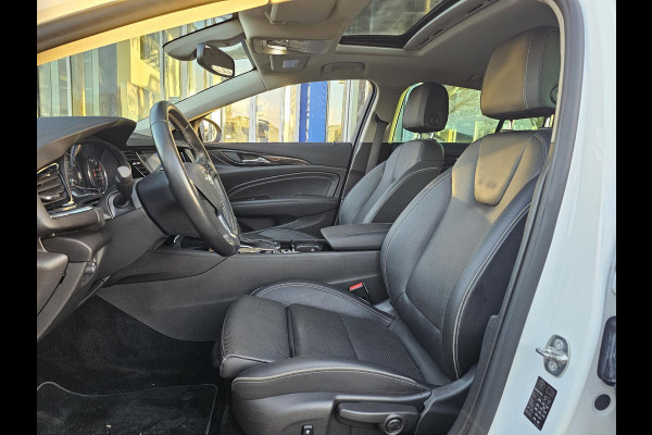 Opel Insignia Grand Sport 1.5 Turbo Innovation Leder | Stuurwielverwarming | verwarmde stoelen v + a | afneembare trekhaak | Panoramadak | Zeer luxe uitvoering! Etc.