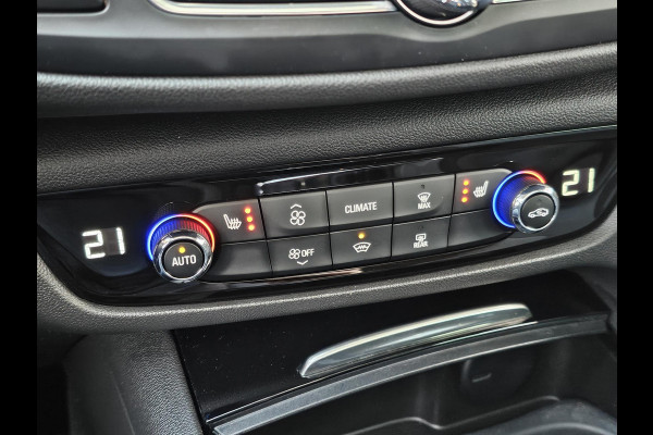 Opel Insignia Grand Sport 1.5 Turbo Innovation Leder | Stuurwielverwarming | verwarmde stoelen v + a | afneembare trekhaak | Panoramadak | Zeer luxe uitvoering! Etc.