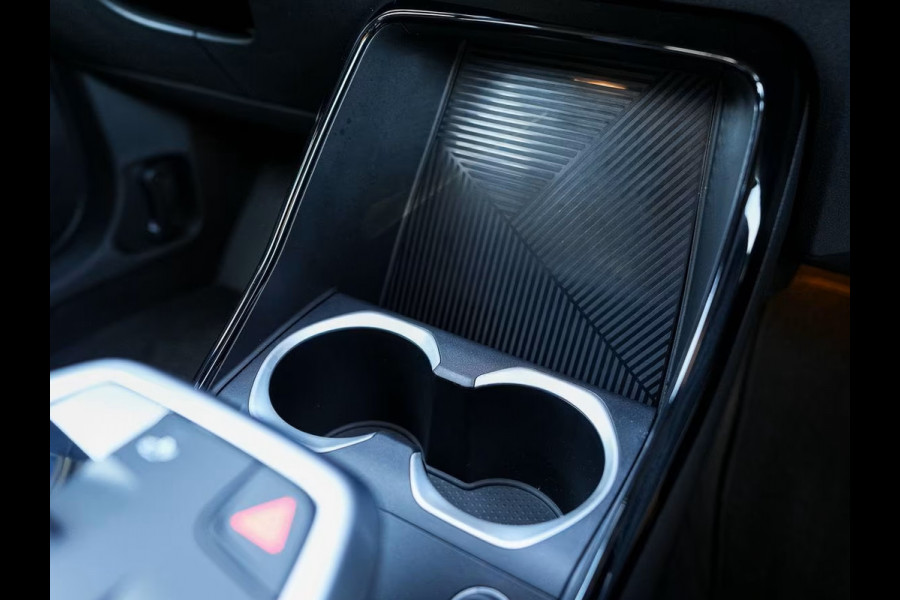 BMW X1 sDrive18iA M-SPORT ** ADAPT. LED, NAVI+, PANORAMA, TREKH, 19-inch LMV,  M-REMMEN ** 1e EIG - Ex BMW-AG - UNFALLFREI ** ** INFORMEER OOK NAAR ONZE AANTREKKELIJKE FINANCIAL-LEASE TARIEVEN **