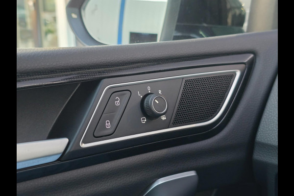 Volkswagen Golf Sportsvan 1.5 TSI ACT Highline Edition Pano/Cruise/Stoel-en Stuurverwarming/Navi/