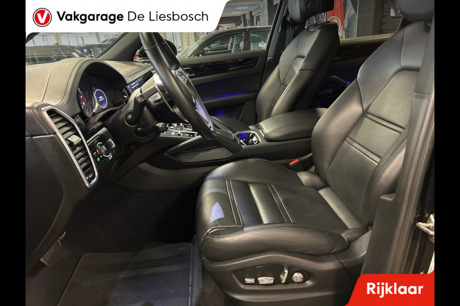 Porsche Cayenne 2.9 S / 444 pk / Pano / stoelen 14 voudig / Leder / Navigatie / Bose / camera / 22 inch