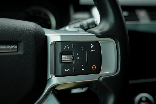 Land Rover Discovery 3.0 D250 R-Dynamic SE / VAN / Pano / Trekhaak / Grijs Kenteken / Excl BTW