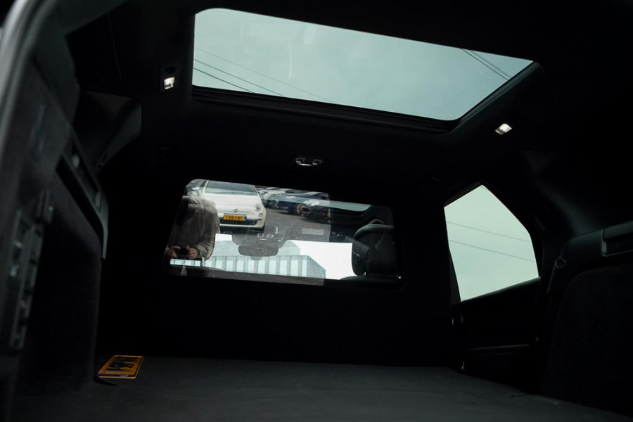 Land Rover Discovery 3.0 D250 R-Dynamic SE / VAN / Pano / Trekhaak / Grijs Kenteken / Excl BTW