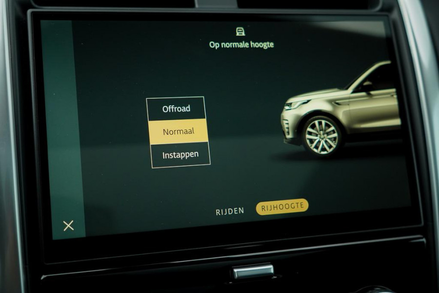 Land Rover Discovery 3.0 D250 R-Dynamic SE / VAN / Pano / Trekhaak / Grijs Kenteken / Excl BTW