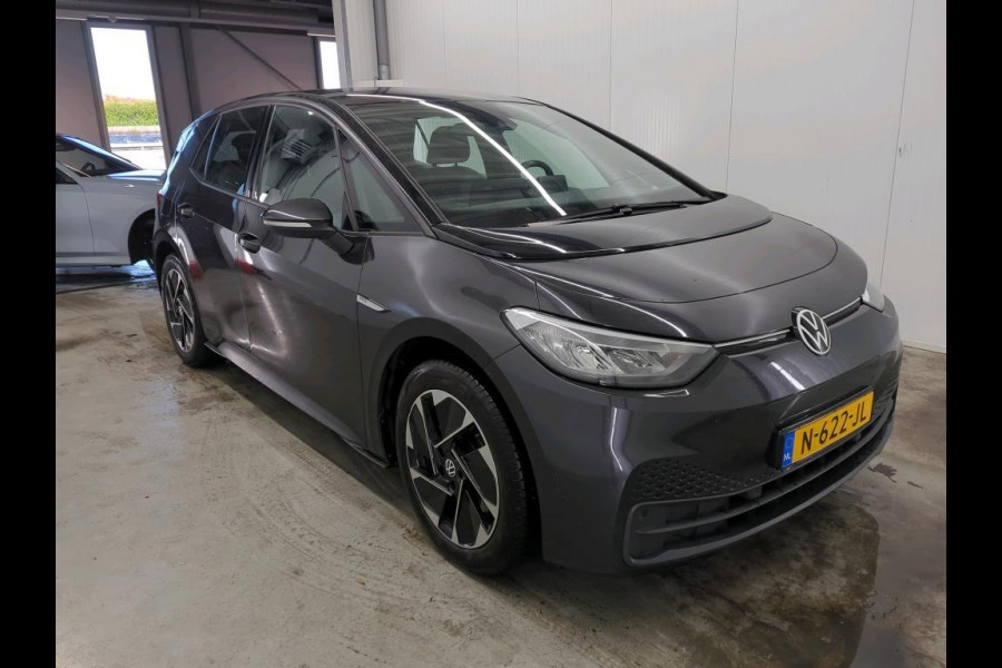 Volkswagen ID.3 Pro 58 kWh Airco ECC Navi Carplay PDC VA + Camera 18" LM Velgen Adaptive Cruise Control Full LED
