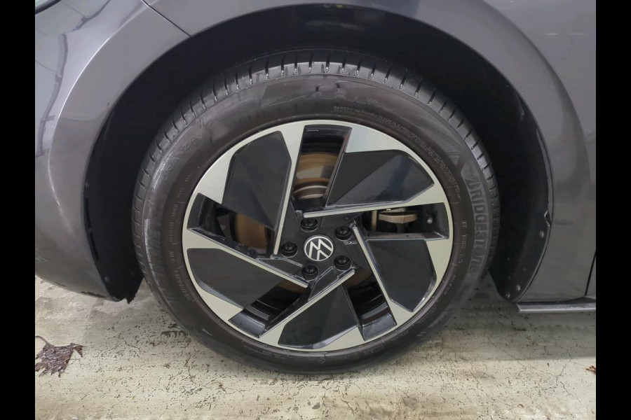 Volkswagen ID.3 Pro 58 kWh Airco ECC Navi Carplay PDC VA + Camera 18" LM Velgen Adaptive Cruise Control Full LED