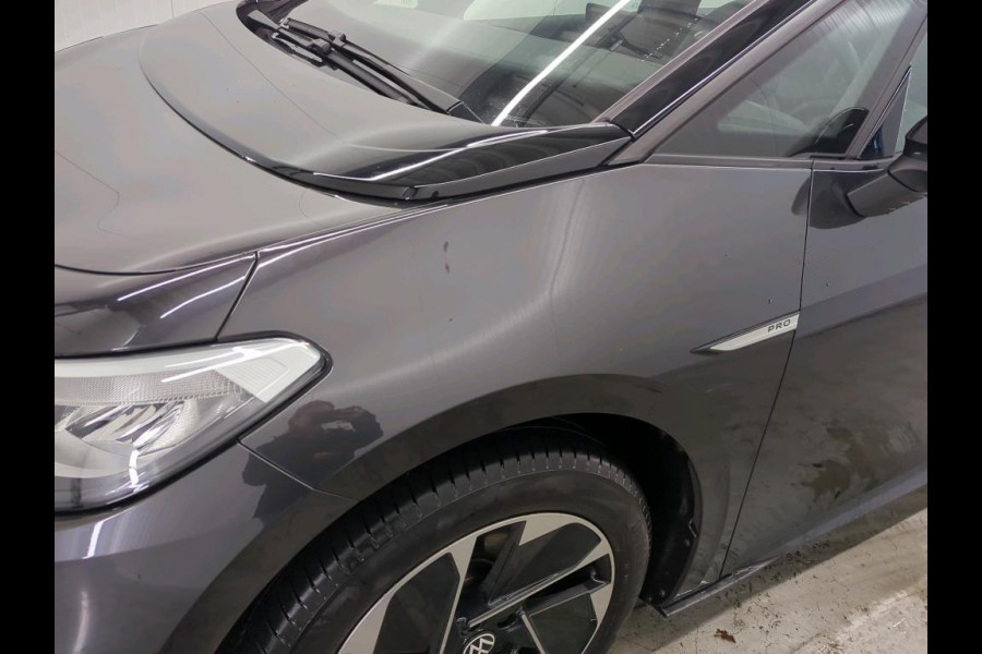 Volkswagen ID.3 Pro 58 kWh Airco ECC Navi Carplay PDC VA + Camera 18" LM Velgen Adaptive Cruise Control Full LED