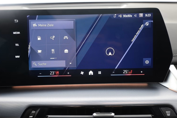 BMW X1 sDrive18iA xLine ** ADAPT. LED, LEDER, PANORAMA, TREKH, ADAPT. CRUISE, ACT. SPORTST ** 1e EIG - Ex BMW-AG - UNFALLFREI ** ** INFORMEER OOK NAAR ONZE AANTREKKELIJKE FINANCIAL-LEASE TARIEVEN **