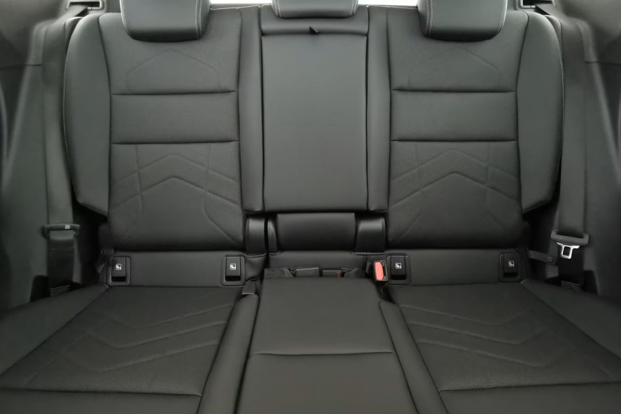 BMW X1 sDrive18iA xLine ** ADAPT. LED, LEDER, PANORAMA, TREKH, ADAPT. CRUISE, ACT. SPORTST ** 1e EIG - Ex BMW-AG - UNFALLFREI ** ** INFORMEER OOK NAAR ONZE AANTREKKELIJKE FINANCIAL-LEASE TARIEVEN **