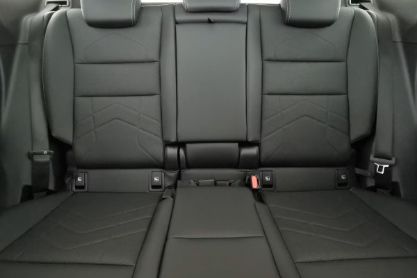 BMW X1 sDrive18iA xLine ** ADAPT. LED, LEDER, PANORAMA, TREKH, ADAPT. CRUISE, ACT. SPORTST ** 1e EIG - Ex BMW-AG - UNFALLFREI ** ** INFORMEER OOK NAAR ONZE AANTREKKELIJKE FINANCIAL-LEASE TARIEVEN **