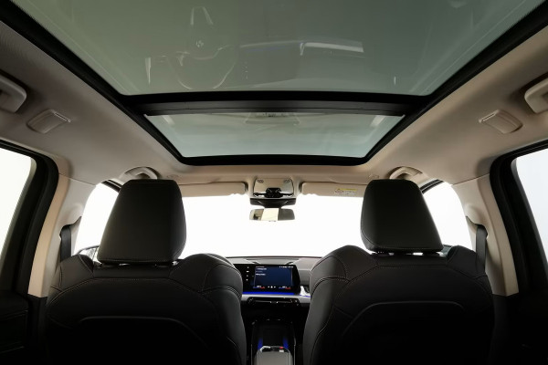 BMW X1 sDrive18iA xLine ** ADAPT. LED, LEDER, PANORAMA, TREKH, ADAPT. CRUISE, ACT. SPORTST ** 1e EIG - Ex BMW-AG - UNFALLFREI ** ** INFORMEER OOK NAAR ONZE AANTREKKELIJKE FINANCIAL-LEASE TARIEVEN **