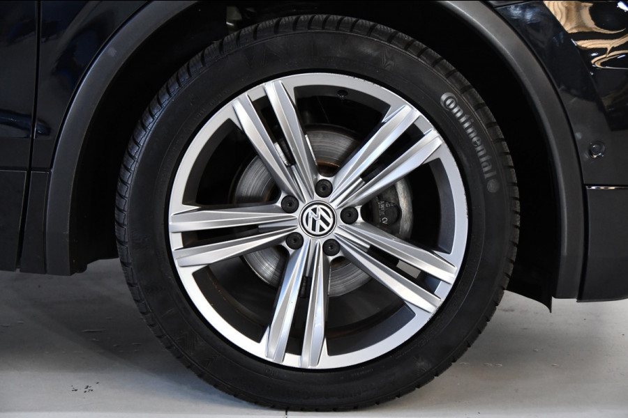 Volkswagen Tiguan 1.5 TSI R-Line Camera/lane-assist/Memory/Pano