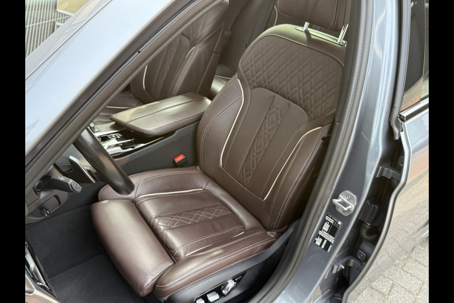 BMW 5 Serie Touring 530d Luxury Line Plus | Bowers & Wilkins | Head UP | Panoramadak