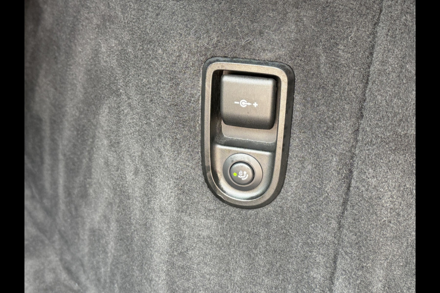 BMW 5 Serie Touring 530d Luxury Line Plus | Bowers & Wilkins | Head UP | Panoramadak