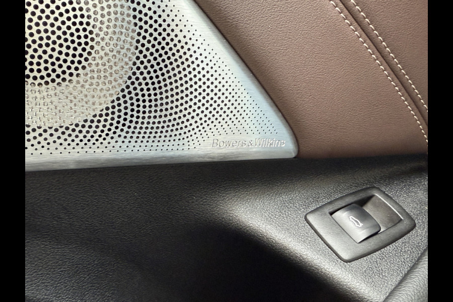 BMW 5 Serie Touring 530d Luxury Line Plus | Bowers & Wilkins | Head UP | Panoramadak