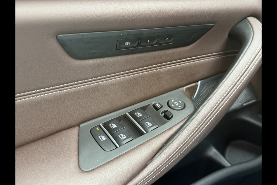 BMW 5 Serie Touring 530d Luxury Line Plus | Bowers & Wilkins | Head UP | Panoramadak