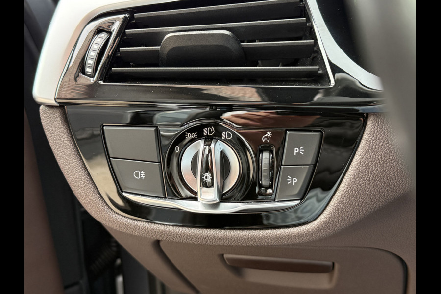 BMW 5 Serie Touring 530d Luxury Line Plus | Bowers & Wilkins | Head UP | Panoramadak