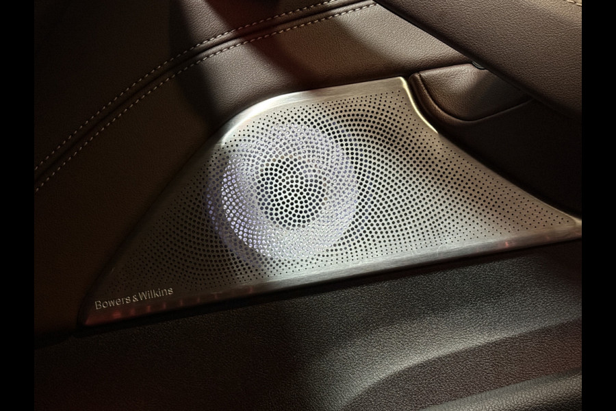 BMW 5 Serie Touring 530d Luxury Line Plus | Bowers & Wilkins | Head UP | Panoramadak