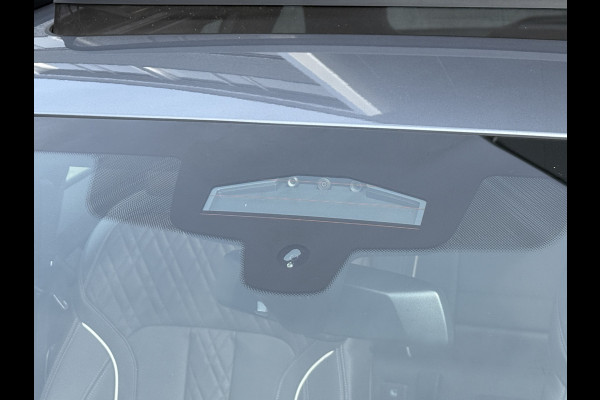 BMW 5 Serie Touring 530d Luxury Line Plus | Bowers & Wilkins | Head UP | Panoramadak