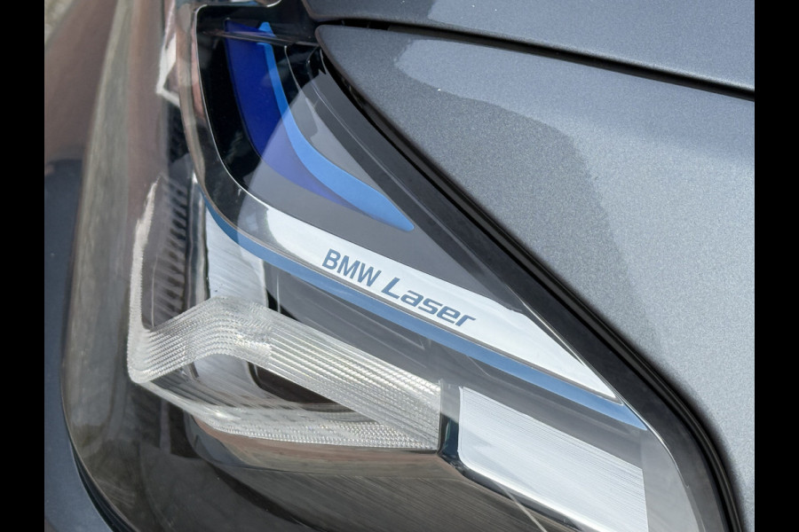 BMW 5 Serie Touring 530d Luxury Line Plus | Bowers & Wilkins | Head UP | Panoramadak