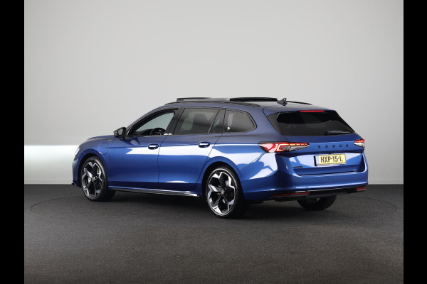 Škoda Superb Combi 1.5 TSI PHEV 204pk Sportline Business | 19 inch | Panoramadak | Canton | Trekhaak | Winterpakket | Adaptive Cruise | Blind Spot