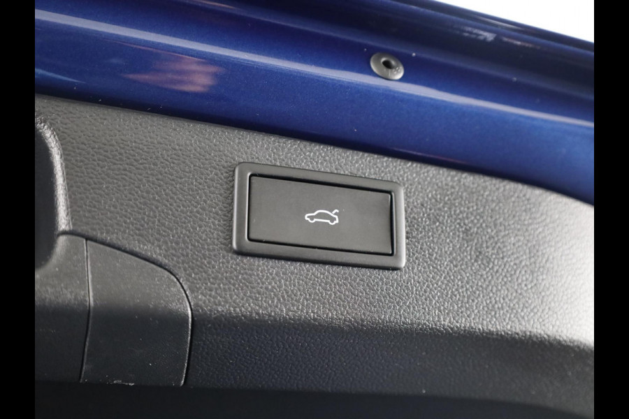 Škoda Superb Combi 1.5 TSI PHEV 204pk Sportline Business | 19 inch | Panoramadak | Canton | Trekhaak | Winterpakket | Adaptive Cruise | Blind Spot