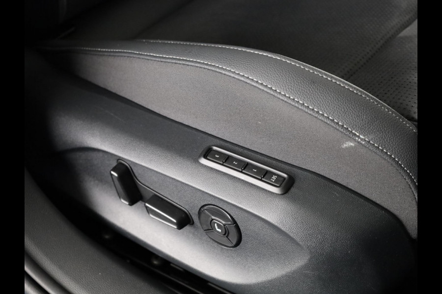 Škoda Superb Combi 1.5 TSI PHEV 204pk Sportline Business | 19 inch | Panoramadak | Canton | Trekhaak | Winterpakket | Adaptive Cruise | Blind Spot