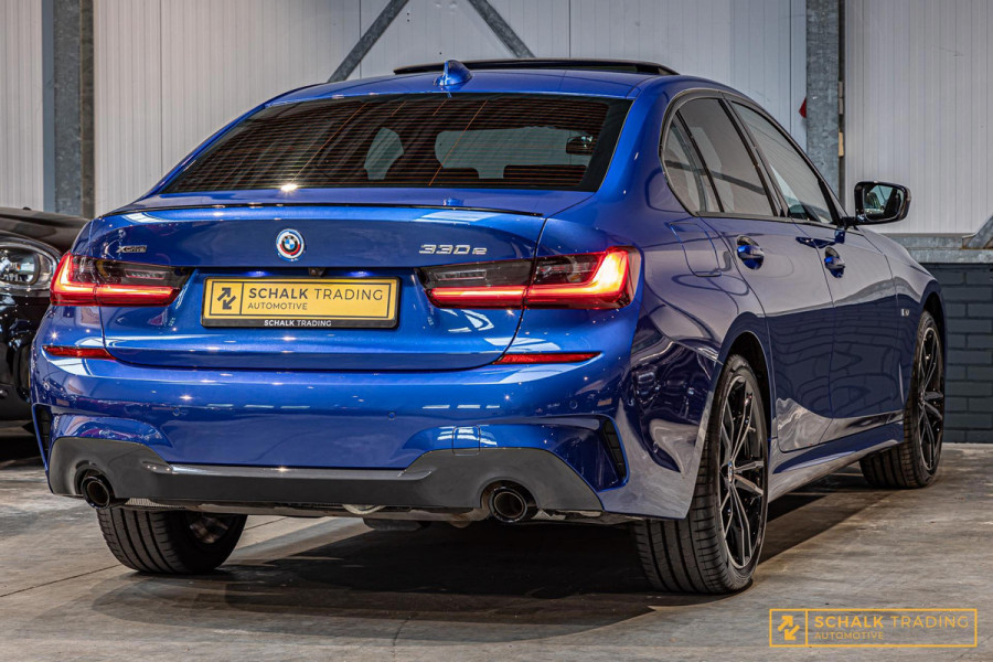 BMW 3 Serie 330E xDrive|Pano|M-Sport|TrekH|E-stoel|Garantie|HUD|1eig