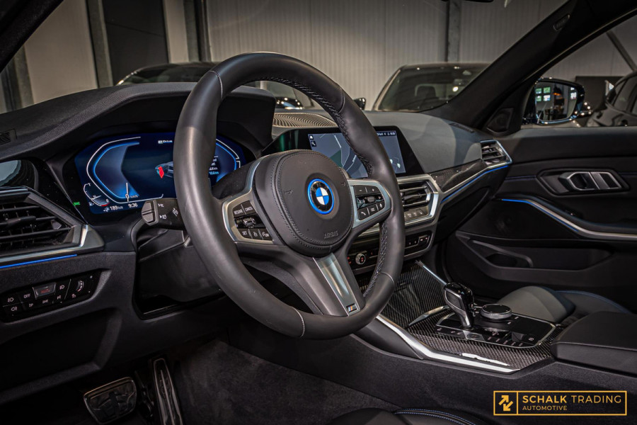BMW 3 Serie 330E xDrive|Pano|M-Sport|TrekH|E-stoel|Garantie|HUD|1eig