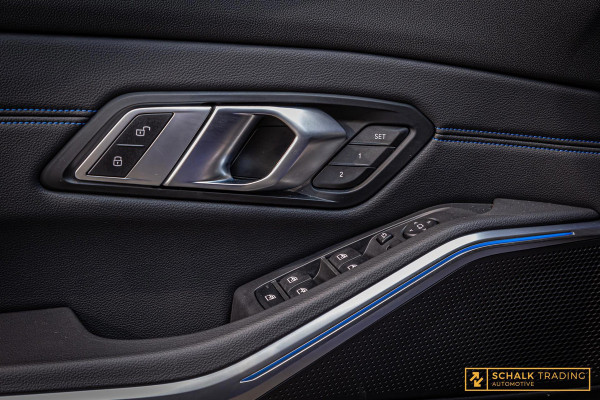 BMW 3 Serie 330E xDrive|Pano|M-Sport|TrekH|E-stoel|Garantie|HUD|1eig