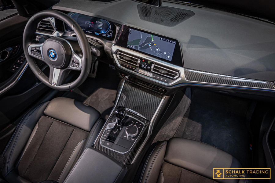 BMW 3 Serie 330E xDrive|Pano|M-Sport|TrekH|E-stoel|Garantie|HUD|1eig