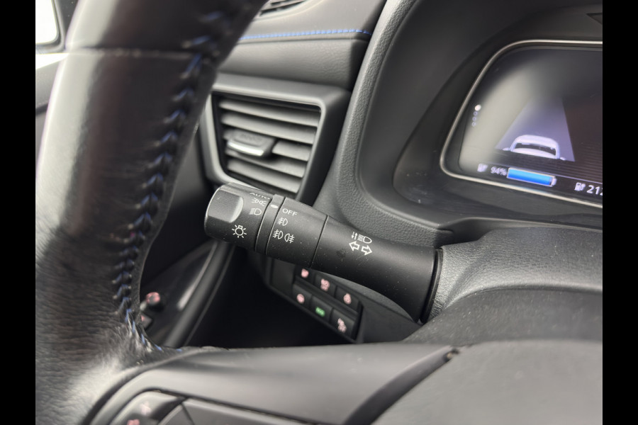 Nissan Leaf Tekna 40 kWh { SOH-92% } (INCL-BTW ) *LUXURY-LEATHER | FULL-LED | KEYLESS | NAVI-FULLMAP | BLIND-SPOT | DAB+ | HEATED-COMFORTSEATS | DIGI-COCKPIT | PRIVACY-GLASS | TOPVIEW-CAMERA | 17"ALU*