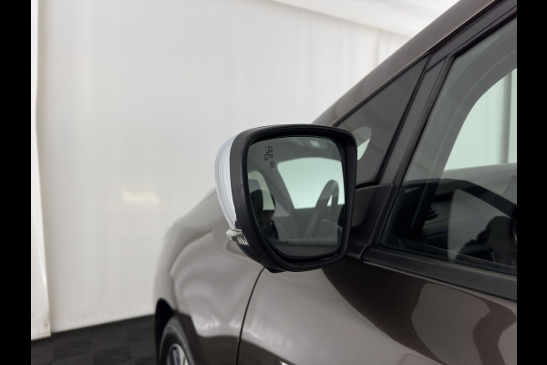 Nissan Leaf Tekna 40 kWh { SOH-92% } (INCL-BTW ) *LUXURY-LEATHER | FULL-LED | KEYLESS | NAVI-FULLMAP | BLIND-SPOT | DAB+ | HEATED-COMFORTSEATS | DIGI-COCKPIT | PRIVACY-GLASS | TOPVIEW-CAMERA | 17"ALU*