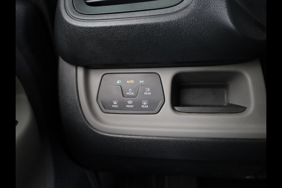 Volkswagen ID. Buzz Cargo 77 kWh 204PK | Navigatie | Parkeercamera | Verwarmde voorruit | 19 inch LM wielen |