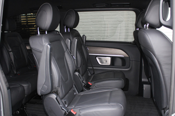 ☞ Mercedes-Benz EQV 300 L2 / AMG / New Model / Luchtvering / 7-Persoons / Burmester / Vol Opties / NIEUWSTAAT