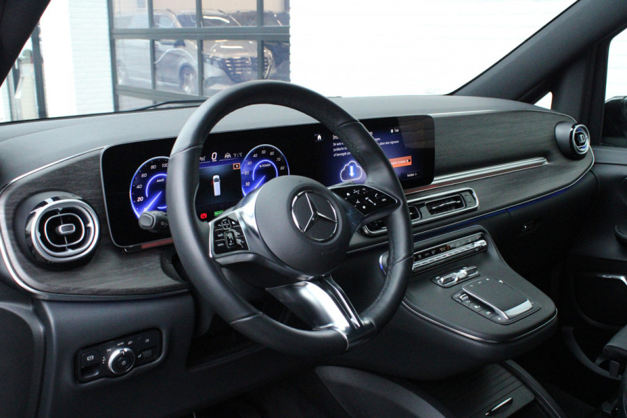 ☞ Mercedes-Benz EQV 300 L2 / AMG / New Model / Luchtvering / 7-Persoons / Burmester / Vol Opties / NIEUWSTAAT