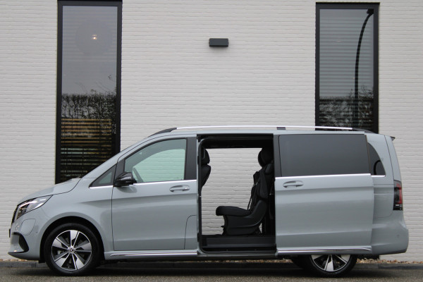 ☞ Mercedes-Benz EQV 300 L2 / AMG / New Model / Luchtvering / 7-Persoons / Burmester / Vol Opties / NIEUWSTAAT