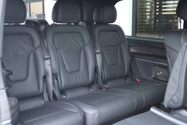 ☞ Mercedes-Benz EQV 300 L2 / AMG / New Model / Luchtvering / 7-Persoons / Burmester / Vol Opties / NIEUWSTAAT