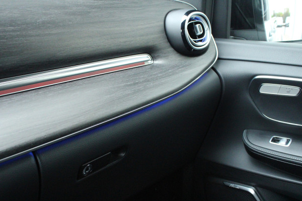 ☞ Mercedes-Benz EQV 300 L2 / AMG / New Model / Luchtvering / 7-Persoons / Burmester / Vol Opties / NIEUWSTAAT