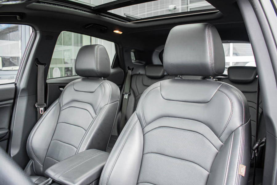 Seres 3 | 52kWh | Leder | 3-Fase lader | Panoramadak Tijdelijke Black friday deal, nu van 16750.- voor 15.200,-