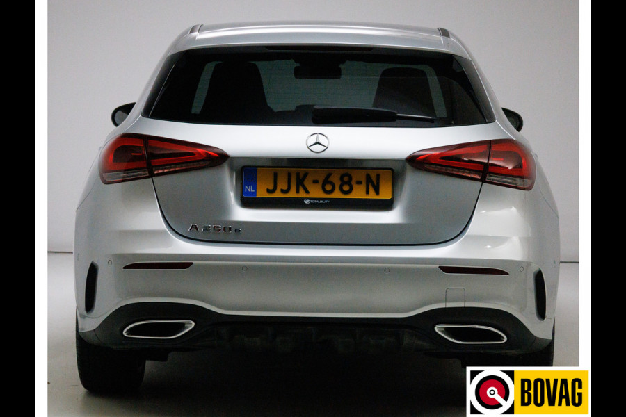 Mercedes-Benz A-Klasse 250 e AMG Line | Cruise-control | PDC V+A + Camera | Stoelverwarming Sfeerverlichting, Extra getint glas, Navigatie, Aplle Carplay/Android auto, Keyless