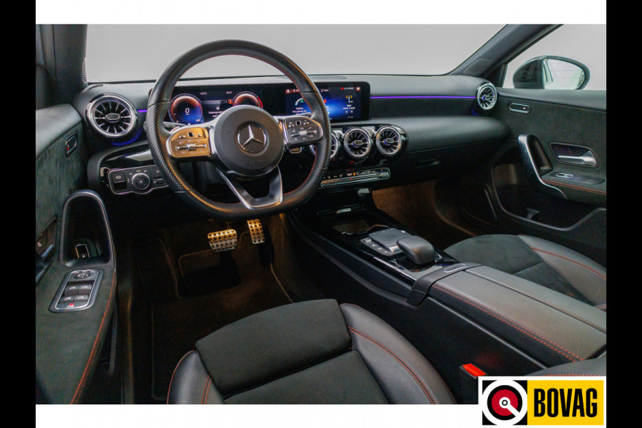 Mercedes-Benz A-Klasse 250 e AMG Line | Cruise-control | PDC V+A + Camera | Stoelverwarming Sfeerverlichting, Extra getint glas, Navigatie, Aplle Carplay/Android auto, Keyless