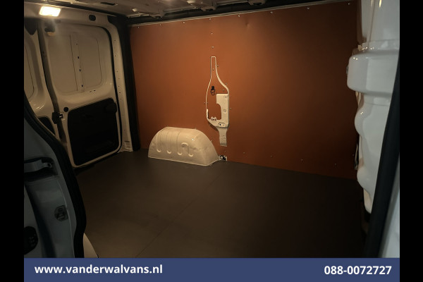 Renault Trafic 2.0 dCi 131pk L1H1 Euro6 Airco | LED | Navigatie | LM velgen | Cruisecontrol | 2500kg Trekhaak Parkeersensoren, Sidebars, Bijrijdersbank