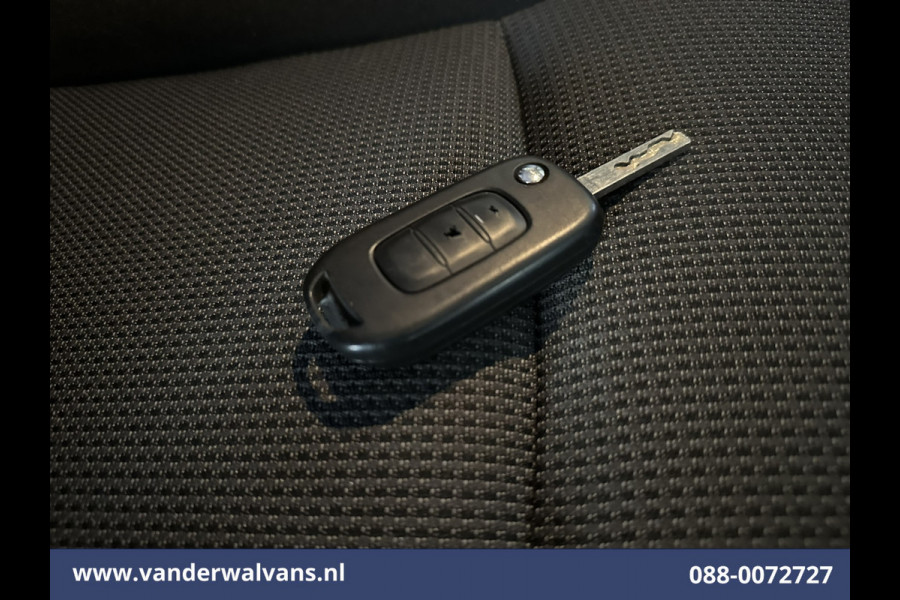 Renault Trafic 2.0 dCi 131pk L1H1 Euro6 Airco | LED | Navigatie | LM velgen | Cruisecontrol | 2500kg Trekhaak Parkeersensoren, Sidebars, Bijrijdersbank
