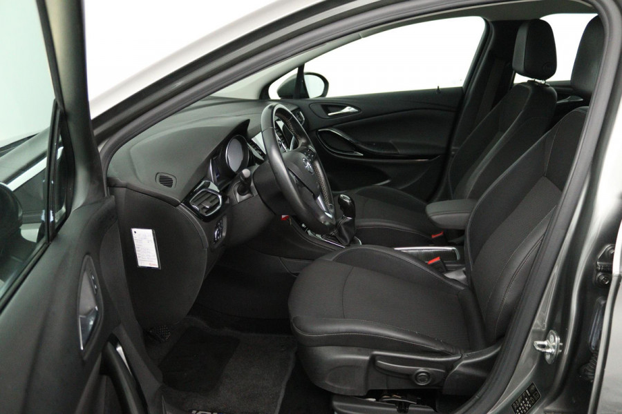 Opel Astra Sports Tourer 1.4 Business Executive (ACHTERUITRIJCAMERA, PARKEERSENSOREN, CRUISE CONTROL, NAVIGATIE)
