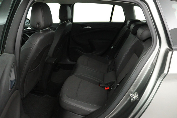 Opel Astra Sports Tourer 1.4 Business Executive (ACHTERUITRIJCAMERA, PARKEERSENSOREN, CRUISE CONTROL, NAVIGATIE)