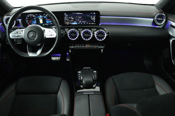 Mercedes-Benz CLA-Klasse 250 e Business Solution AMG Limited (PANORAMADAK, SFEERVERLICHTING, STOELVERWARMING, ACHTERUITRIJCAMERA)