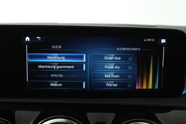 Mercedes-Benz CLA-Klasse 250 e Business Solution AMG Limited (PANORAMADAK, SFEERVERLICHTING, STOELVERWARMING, ACHTERUITRIJCAMERA)