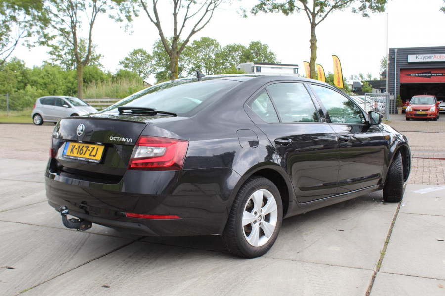 Škoda Octavia 1.5 TSI Greentech Sport Business automaat dsg multimedia trekhaak