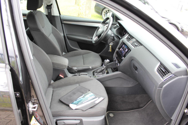 Škoda Octavia 1.5 TSI Greentech Sport Business automaat dsg multimedia trekhaak
